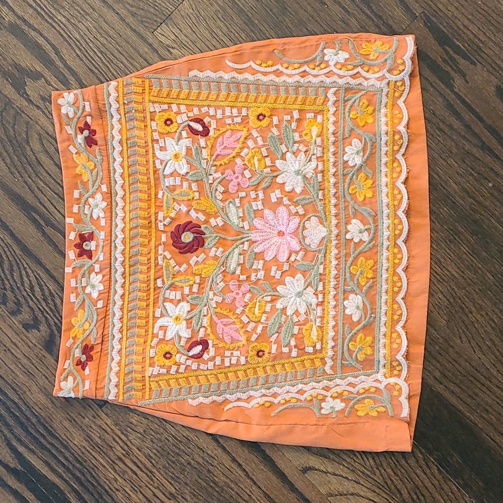 Women's Embroidered Skirt Size Small